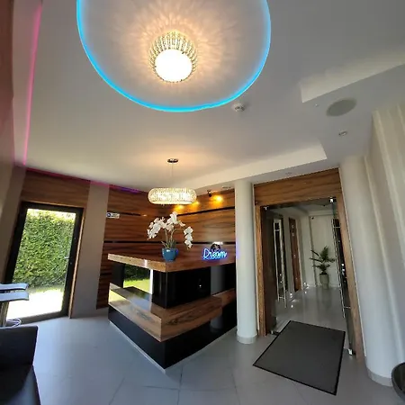 Asenata Pokoje&apartamenty Centrum אוסטראון
