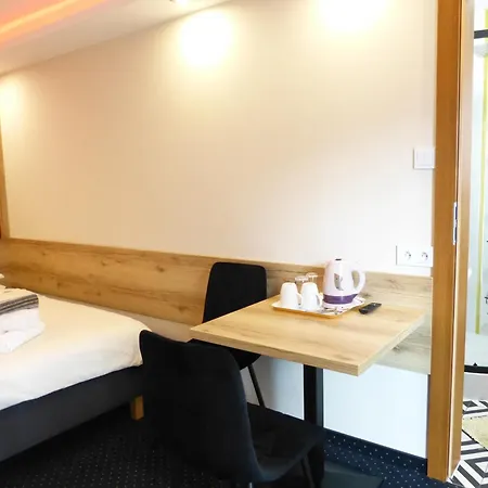 Asenata Pokoje&apartamenty Centrum