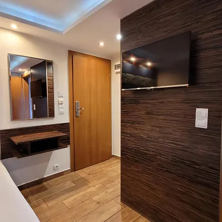 Asenata Pokoje & Apartamenty Centrum Ustron Homestay *