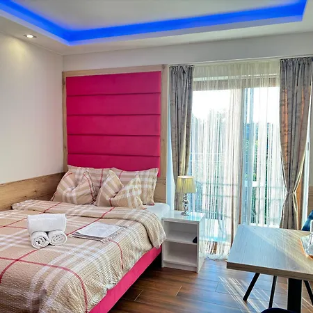 Pokoje & Apartamenty Asenata Ustron Centrum منزل للإقامة *