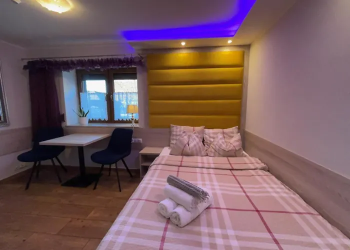 Asenata Pokoje & Apartamenty Ustron Centrum Homestay *